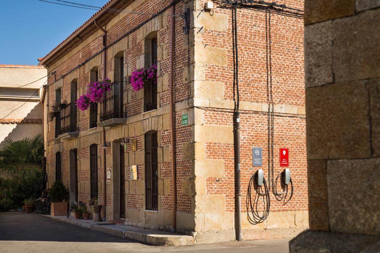 Posada Real Del Buen Camino Villanueva de Campean Exterior photo